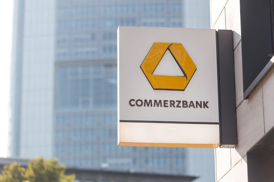 ජර්මානු බැංකු දැවැන්තයෙකු වන Commerzbank crypto බලපත්‍රය සඳහා අයදුම් කරයි.