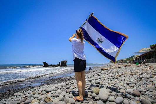 එල් සැල්වදෝරයේ Bitcoin Beach  හි 60 Minutes විශේෂාංගය ඉරිදා විකාශය වේ.